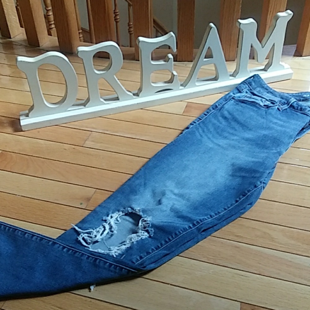 Old Navy ankle length mid rise rockstar jeans